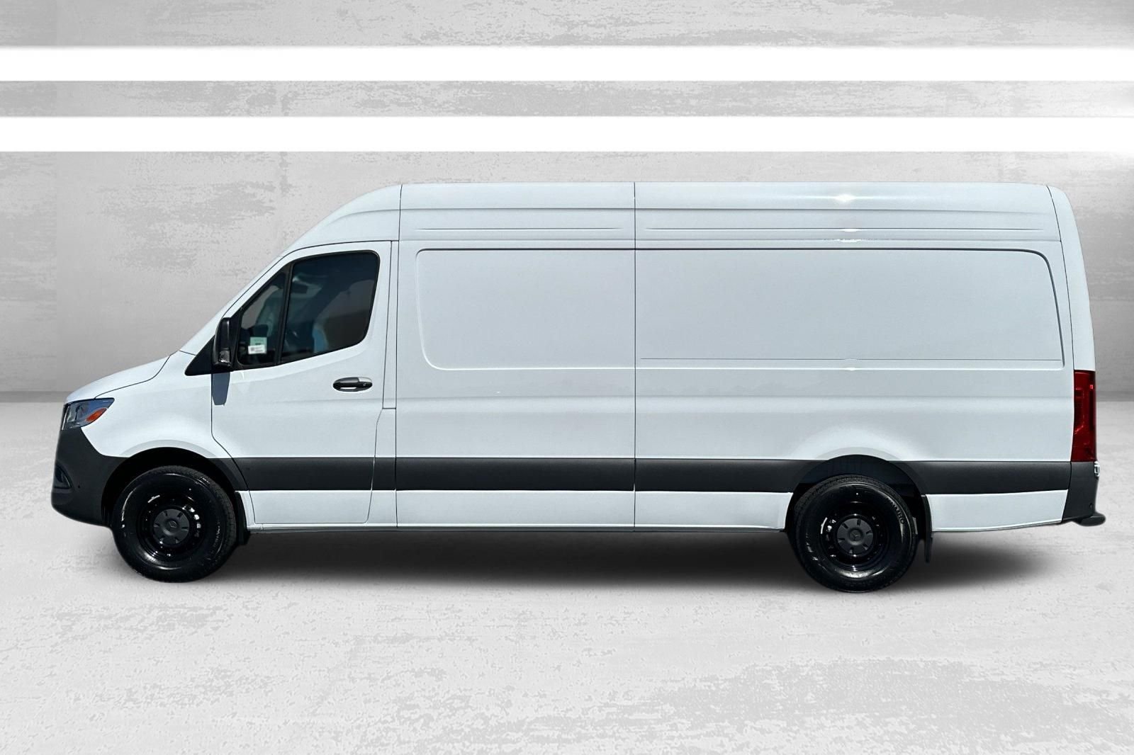 New 2026 White Mercedes-Benz Cargo 170 WB image 7