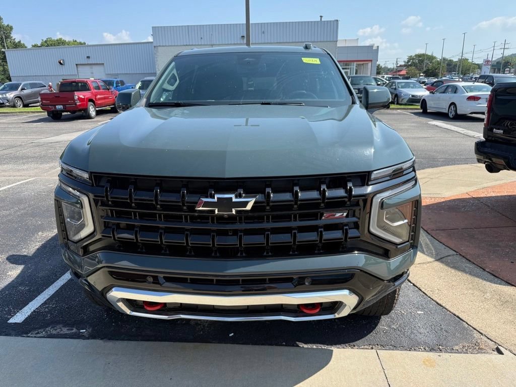 Used 2025 Cypress Gray Chevrolet Z71 image 2