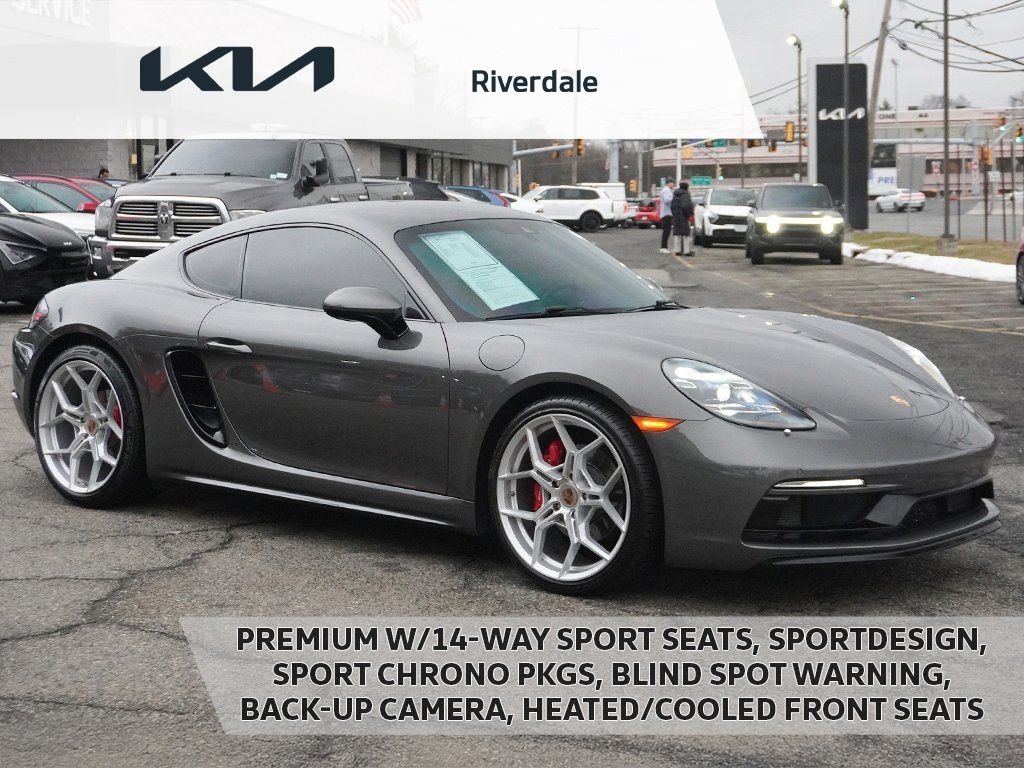 2019 Porsche 718 Cayman S's photo