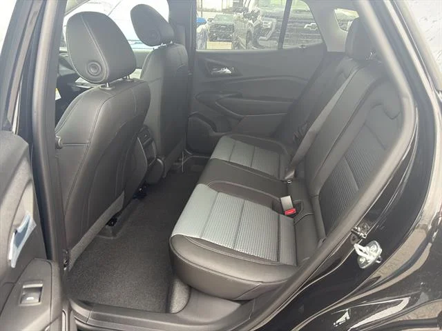 New 2026 Mosaic Black Metallic Chevrolet LT image 5