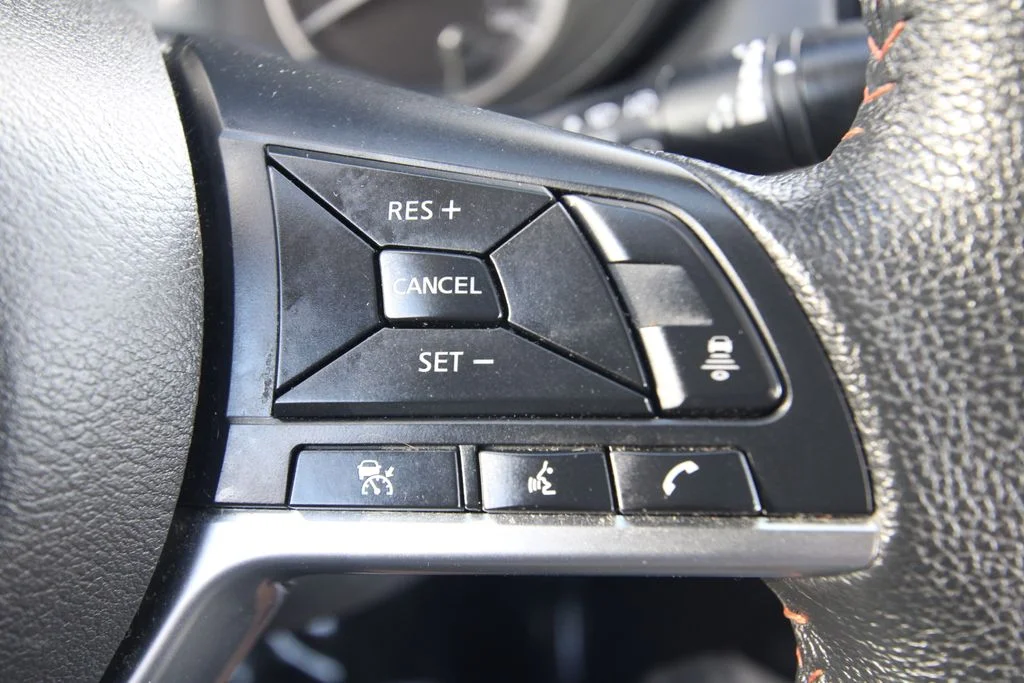 Used 2024 Silver Nissan 1.6 SR image 21
