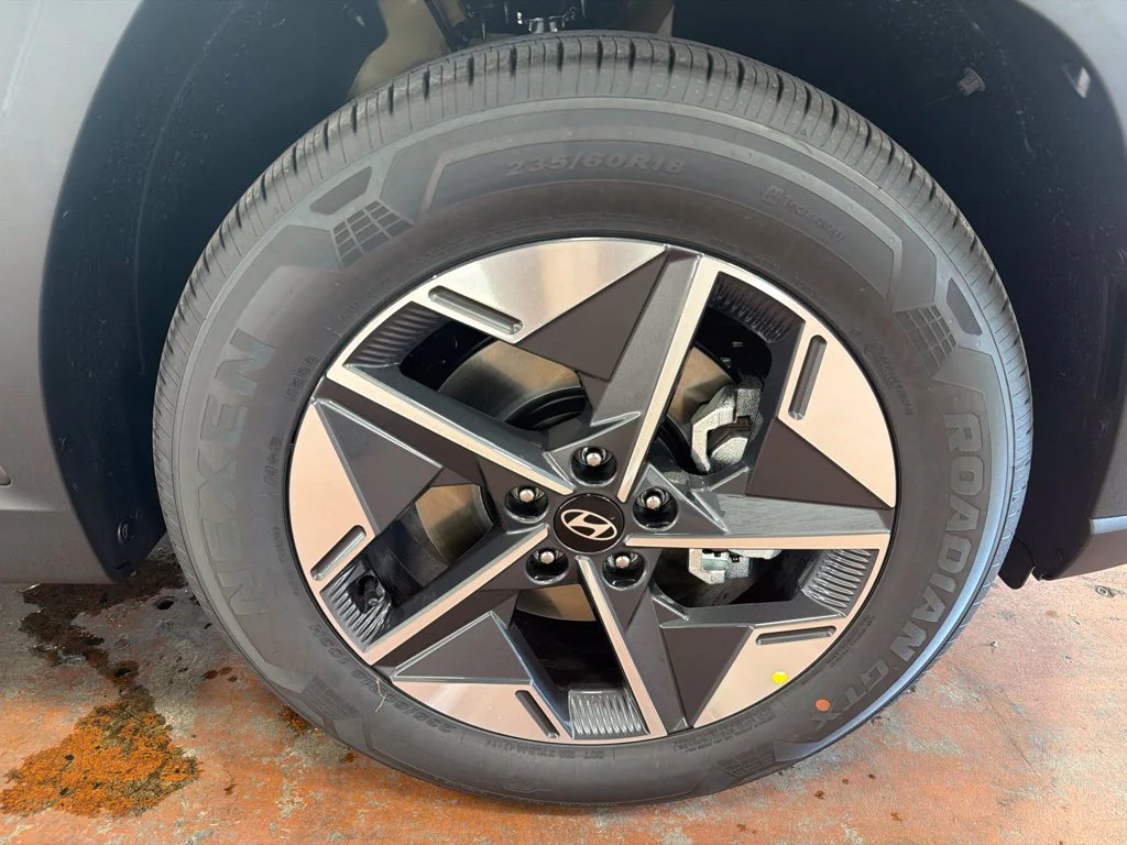 New 2026 Amazon Gray Hyundai SEL image 11