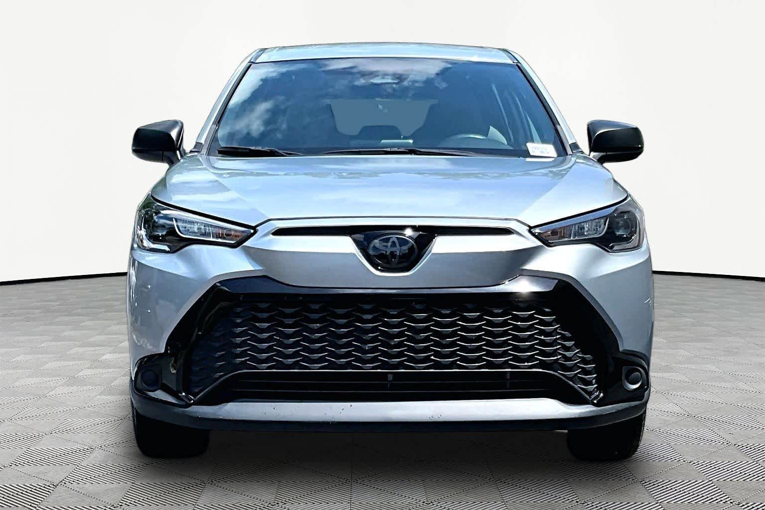 Used 2023 Sonic Silver Toyota Hybrid S image 4