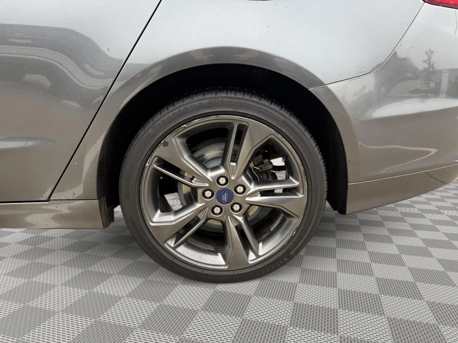 Used 2017 Magnetic Ford Sport image 26