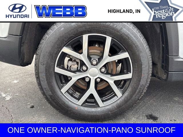 Used 2025 Silver Jeep Limited image 35