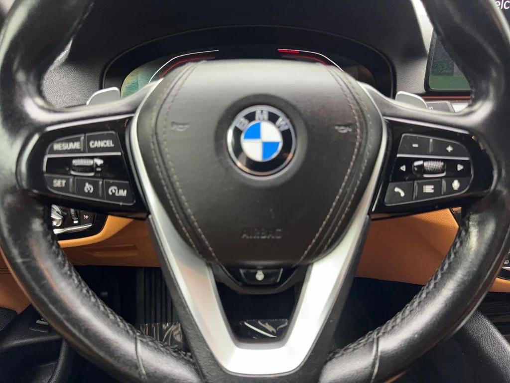 Used 2022 Blue BMW 530i xDrive image 57