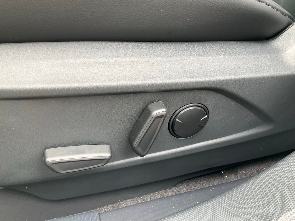 2025 Ford Mustang Mach-E Select - Photo 16