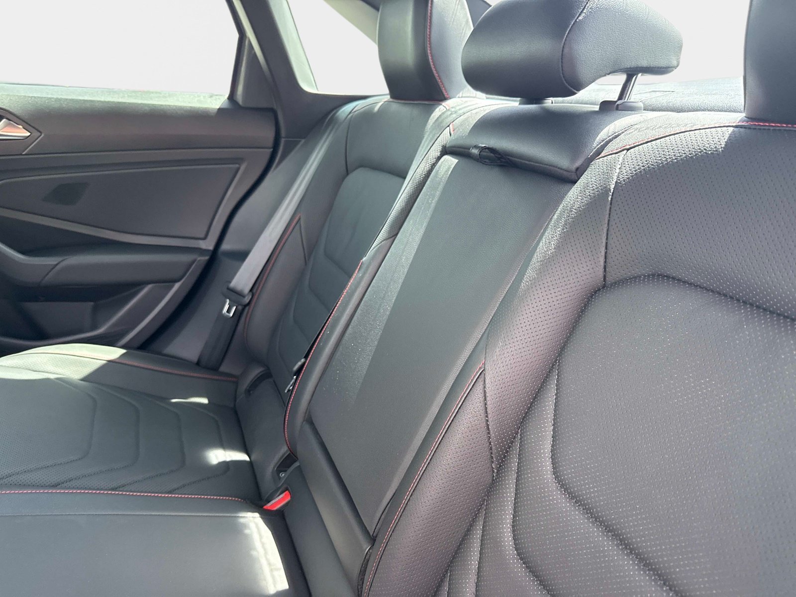 Used 2019 Platinum Gray Metallic Volkswagen R-Line image 11
