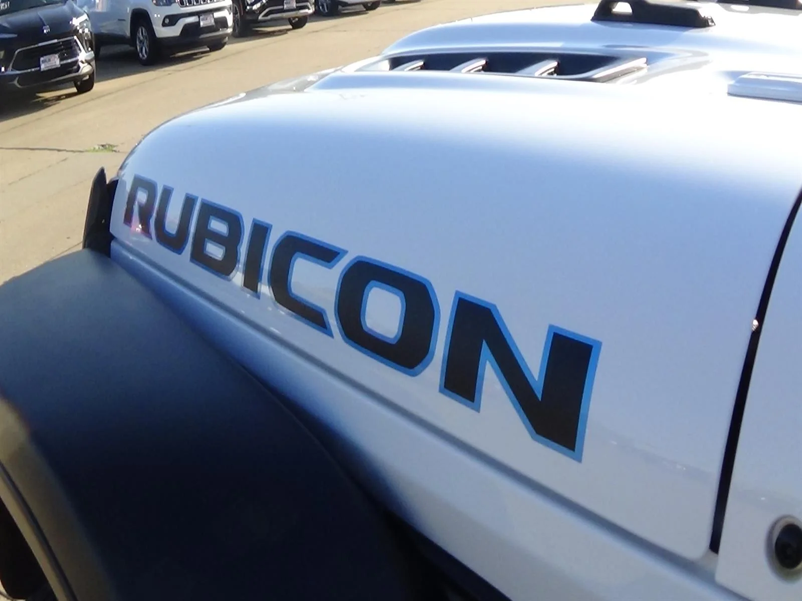 Certified Used 2025 Bright White Clear Coat (pw7) Jeep Rubicon 4xe image 12