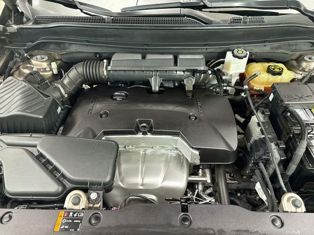 Used 2019 Alloy Metallic Buick Essence image 31
