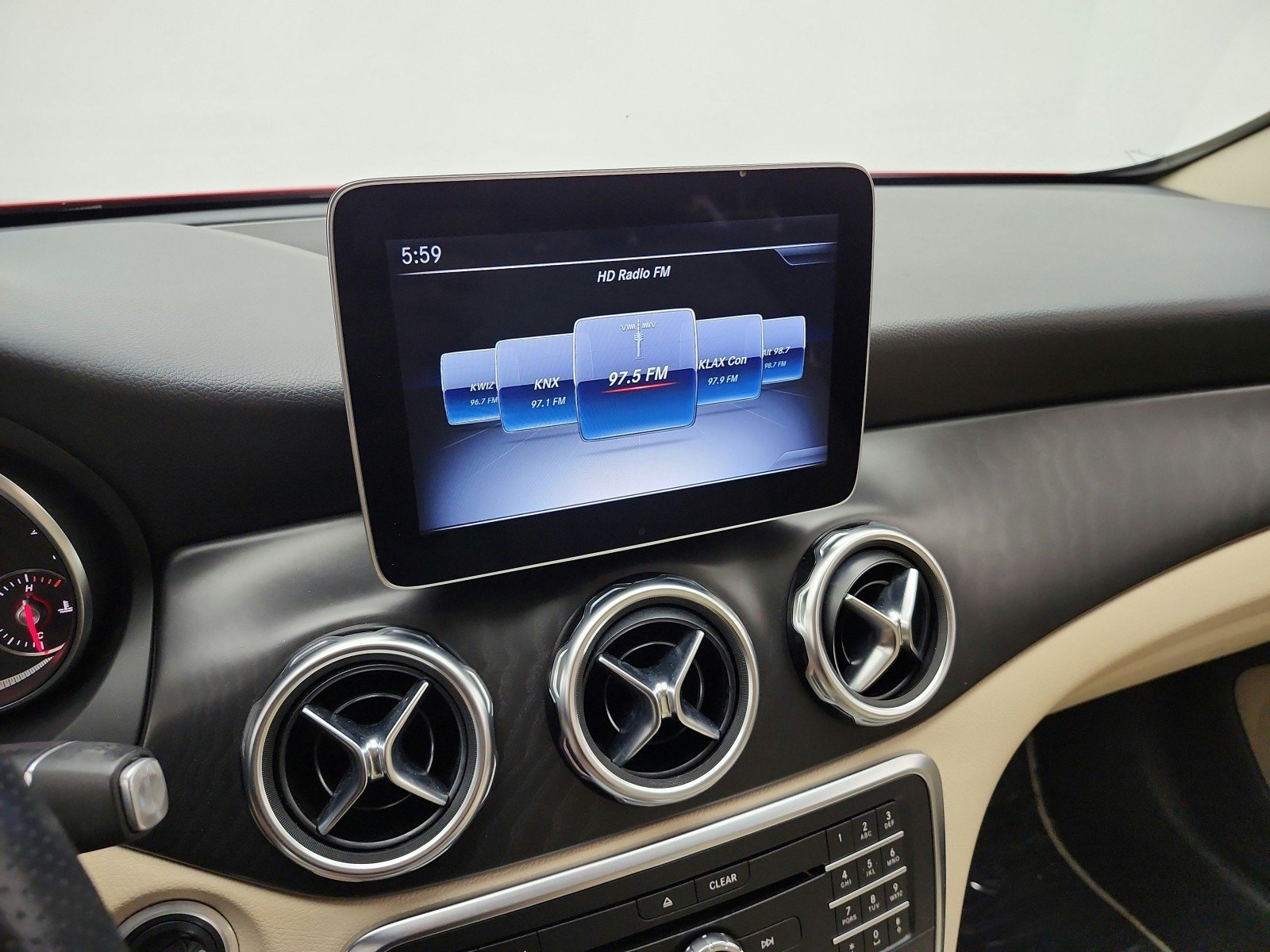 Used 2019 Jupiter Red Mercedes-Benz GLA 250 SUV image 10