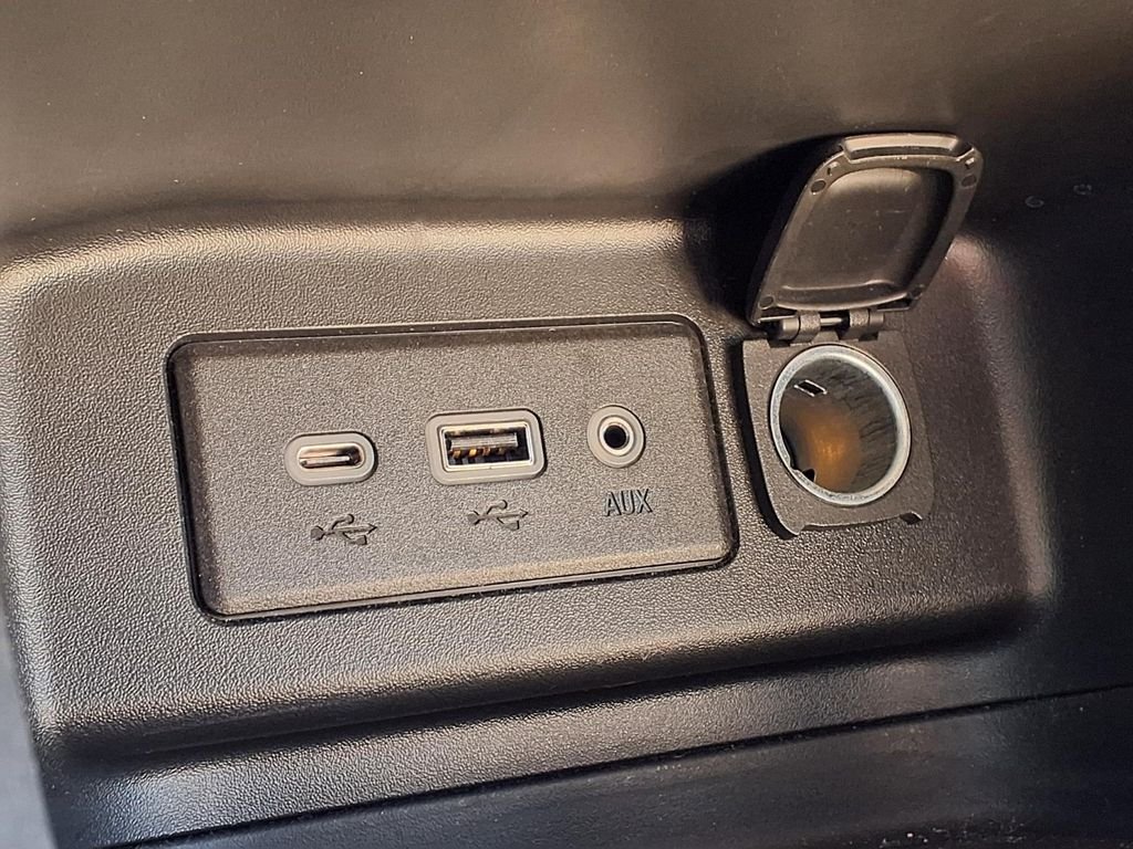 Used 2020 Blue Chevrolet LS image 26