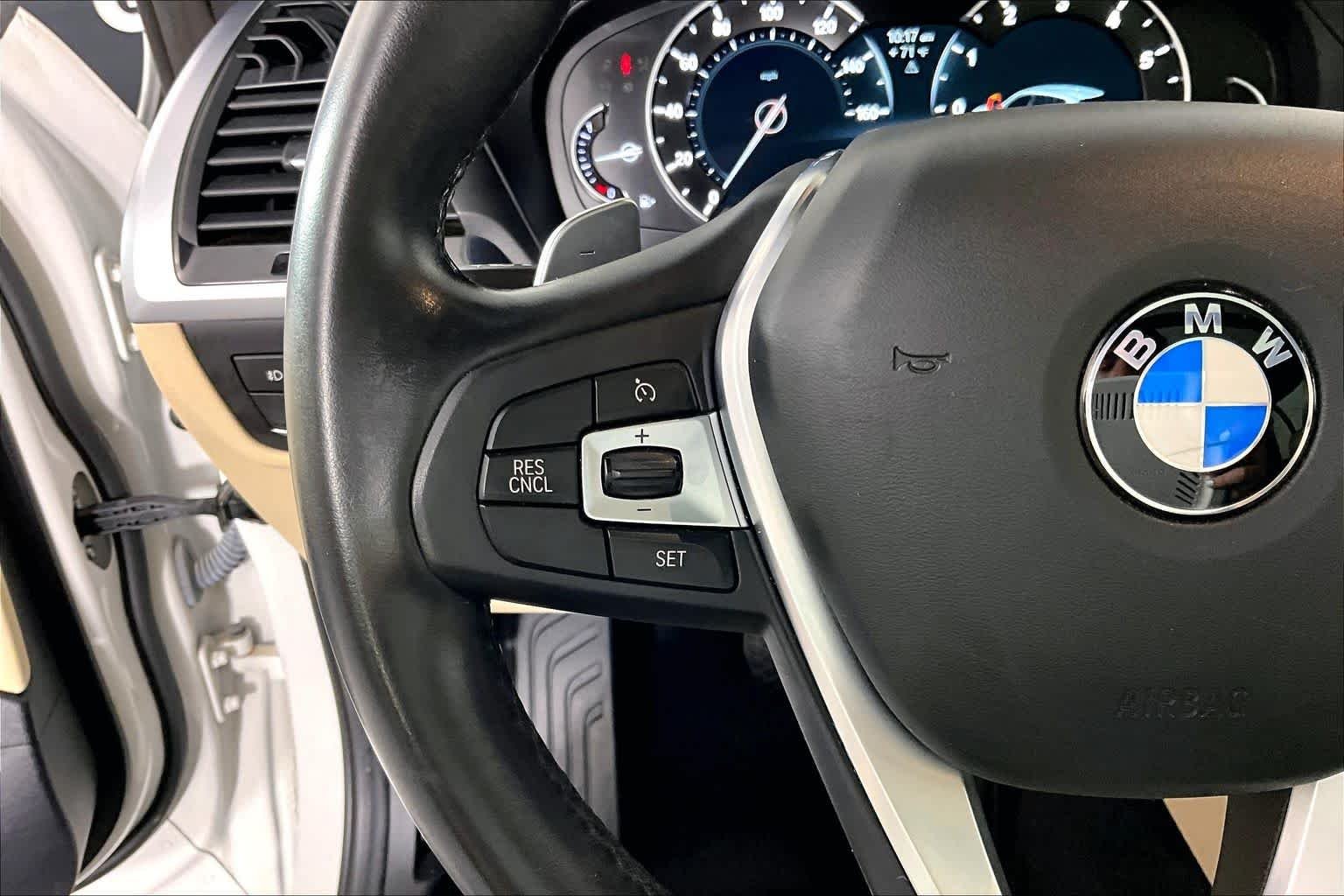 Used 2019 Alpine White BMW sDrive30i image 23