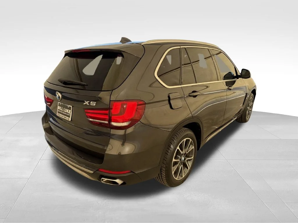 Used 2018 Dark Graphite BMW sDrive35i image 9
