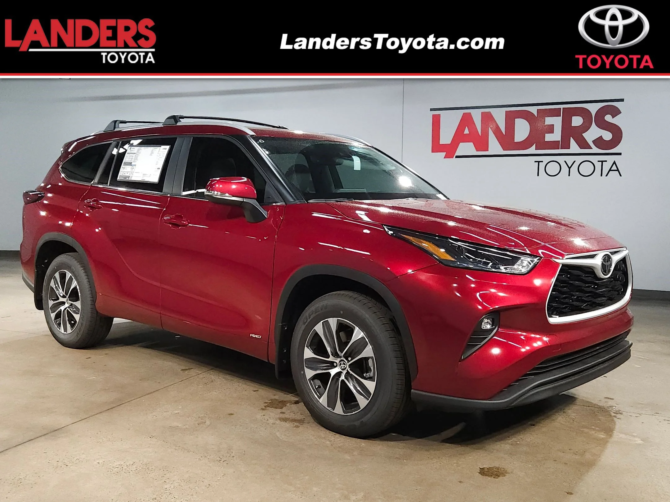2026 Toyota Highlander Hybrid XLE AWD's photo