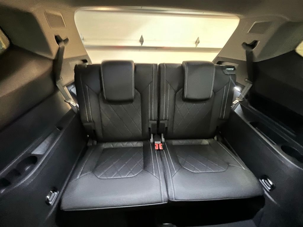 New 2026 White/off-white Volkswagen 2.0T SEL Premium R-Line image 26