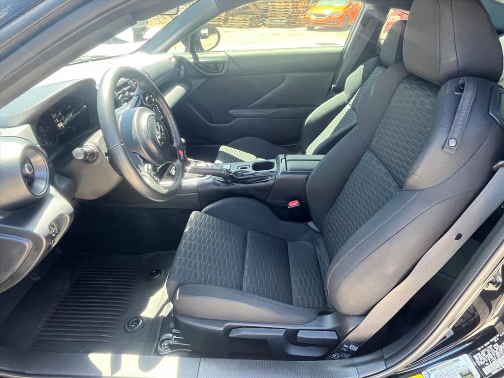 Used 2023 Raven Toyota Base image 20