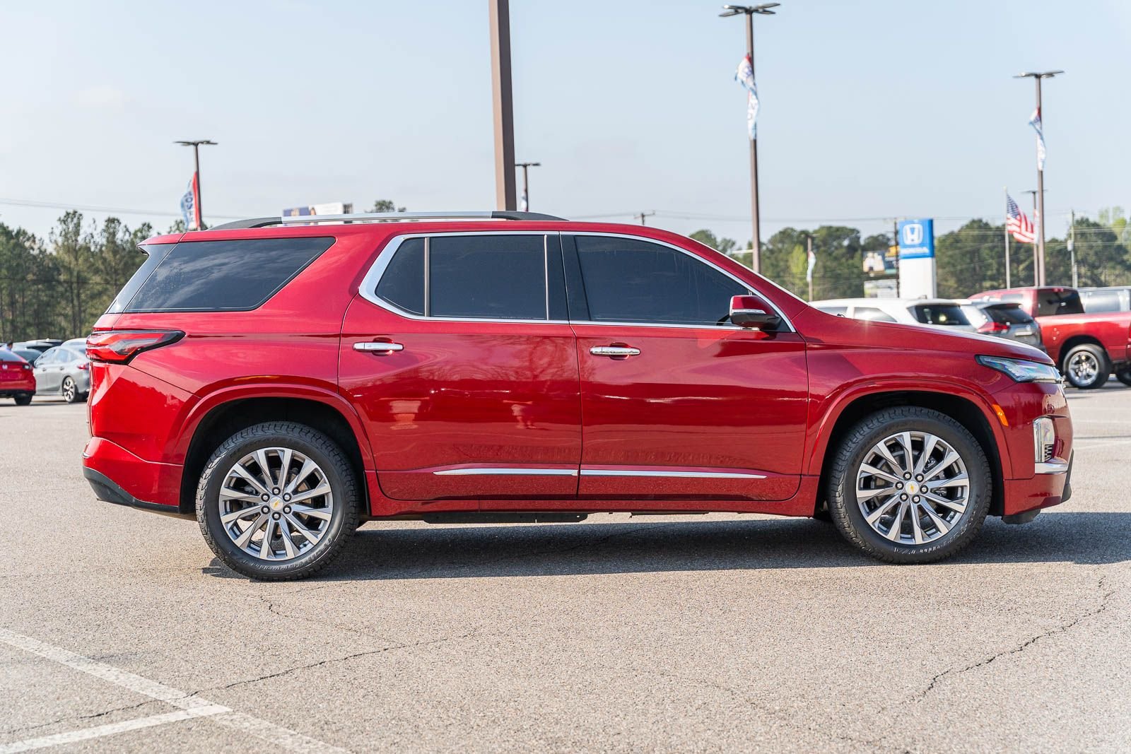 2022 Chevrolet Traverse Premier - Photo 8