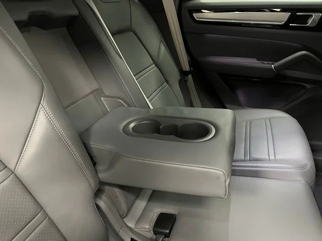 2022 Porsche Cayenne Platinum Edition - Photo 51