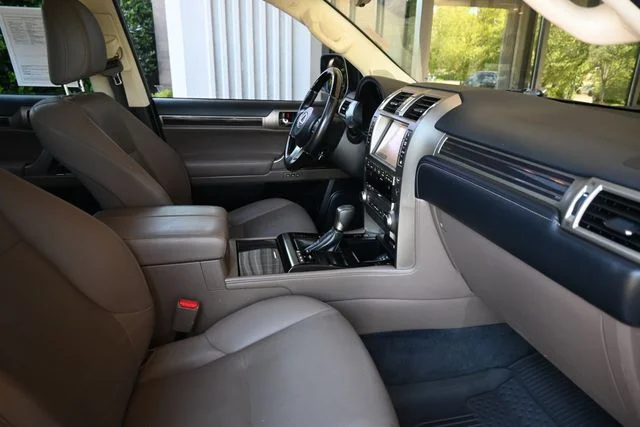 2021 Lexus GX PREMIUM - Photo 24