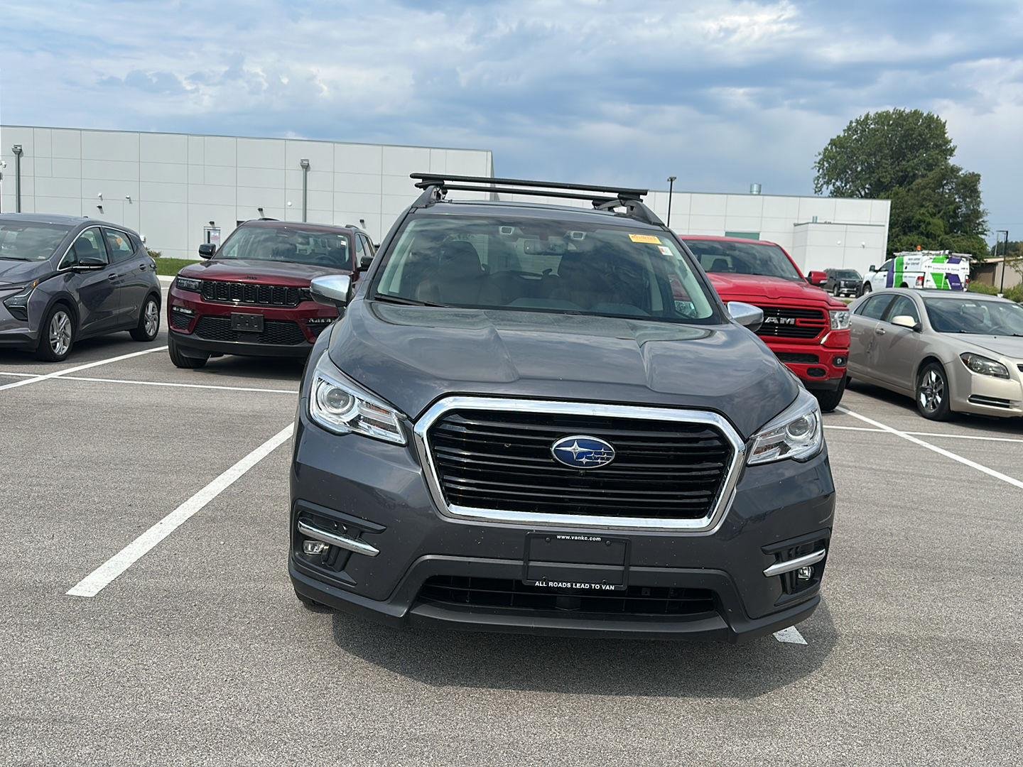 Used 2022 Magnetite Gray Metallic Subaru Touring image 6