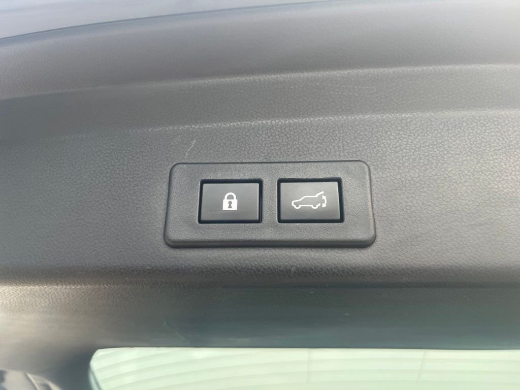Used 2023 Crystal Black Silica Subaru Onyx Edition image 16
