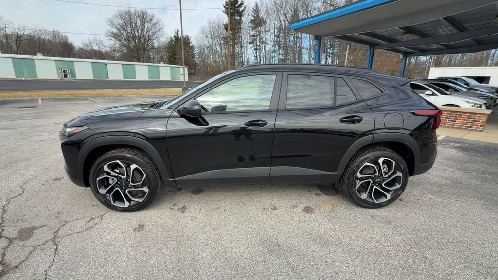 2026 Chevrolet Trax RS - Photo 5
