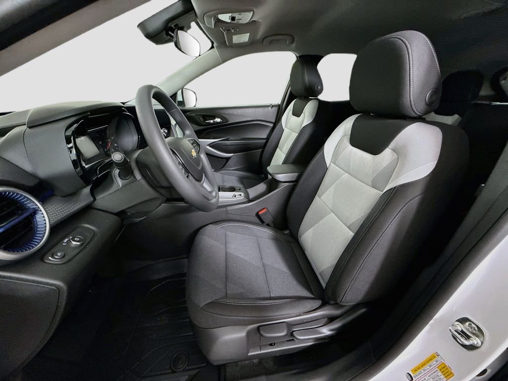 2026 Chevrolet Trax LS - Photo 20
