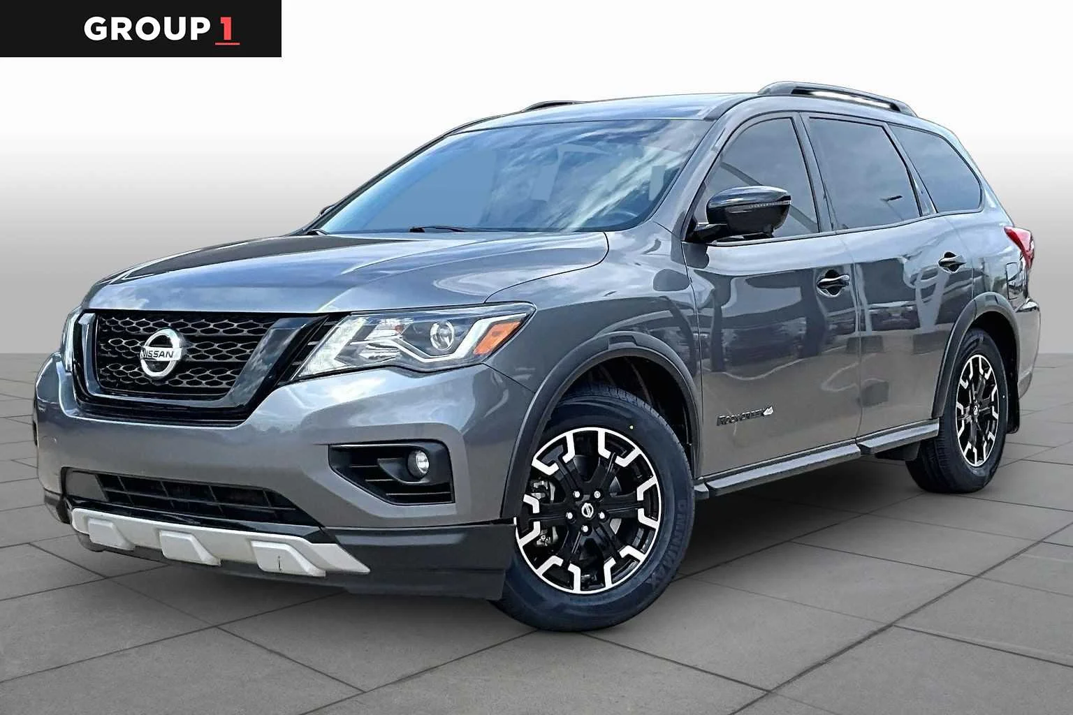 2020 Nissan Pathfinder SL