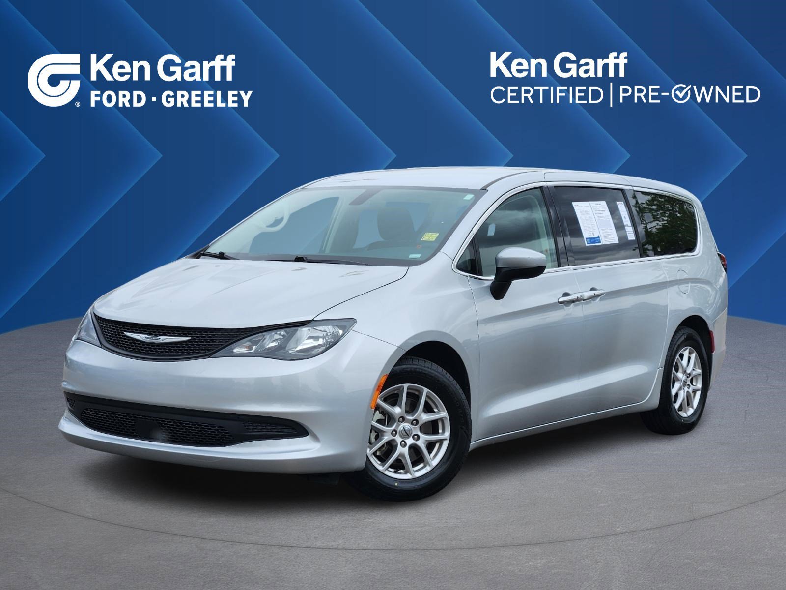 2022 Chrysler Voyager LX's photo