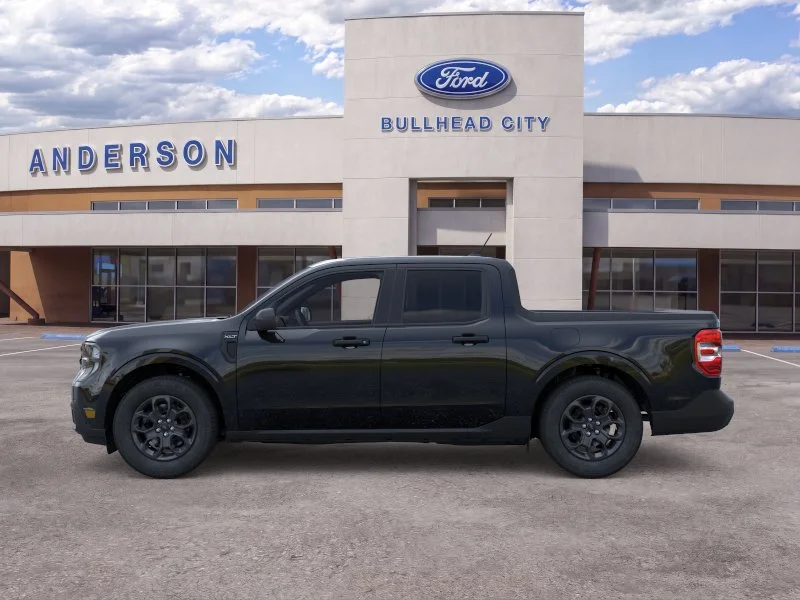 New 2026 Shadow Black Ford XLT image 3