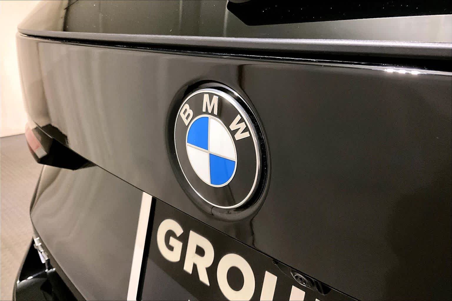 Used 2023 Jet Black BMW xDrive28i image 32