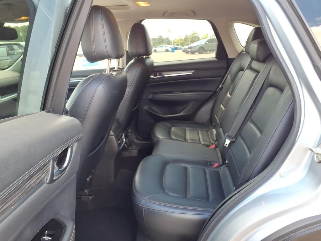 Used 2020 Sonic Silver Metallic Mazda Grand Touring image 4