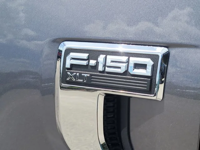 Used 2023 Gray Ford XLT image 9