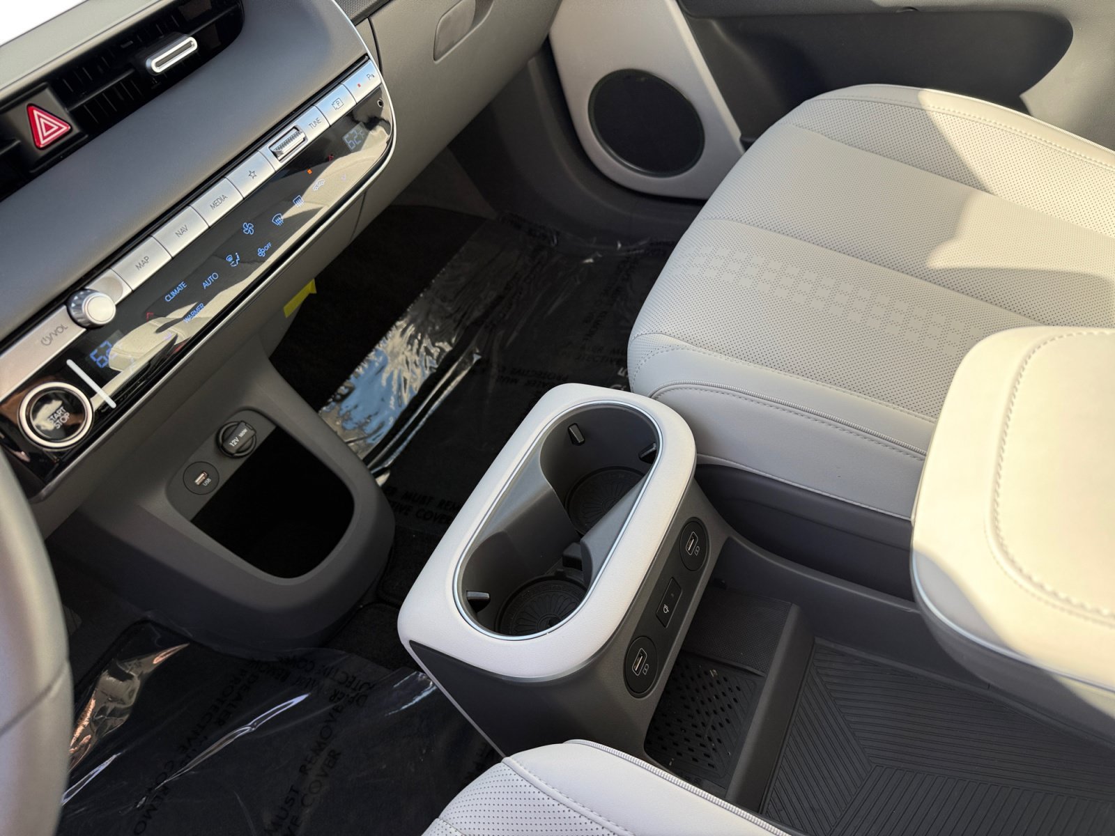 Certified Used 2023 Cyber Gray Hyundai Limited image 13