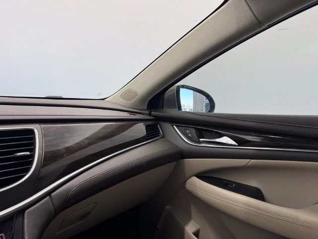 Used 2017 Pepperdust Metallic Buick Essence image 36