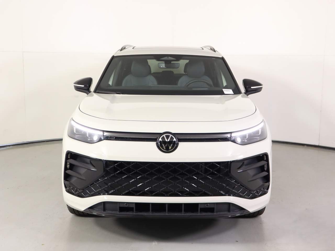 New 2026 Sandstone Volkswagen SE R-Line Black 4Motion image 4