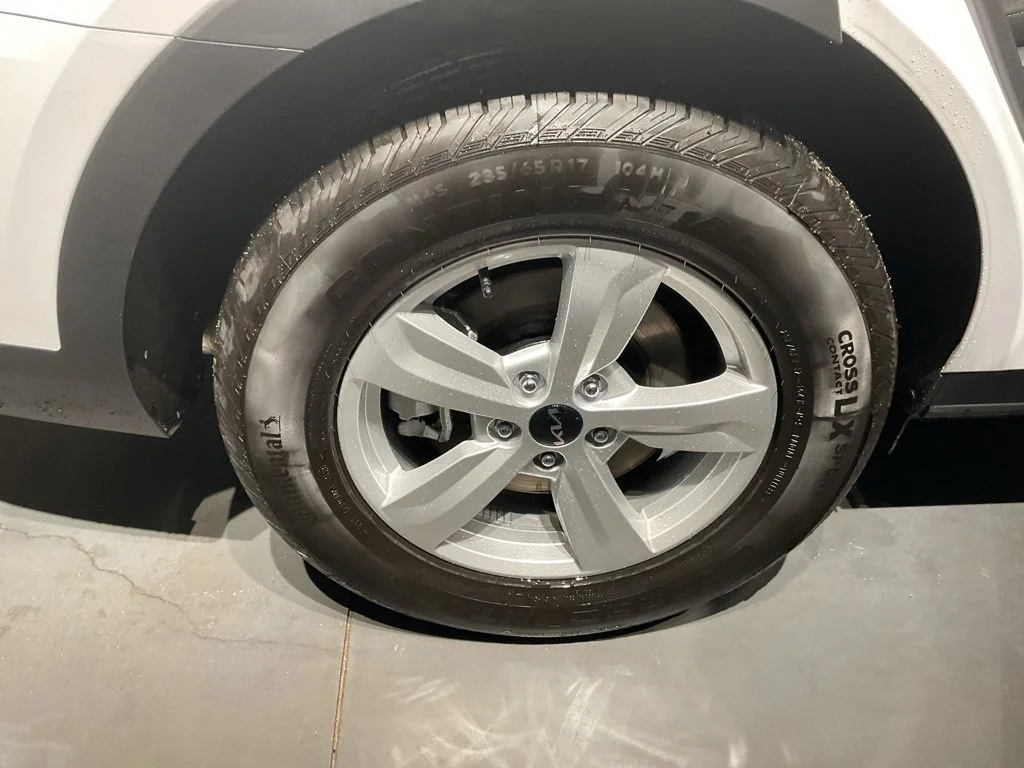 New 2026 White Kia LX image 22