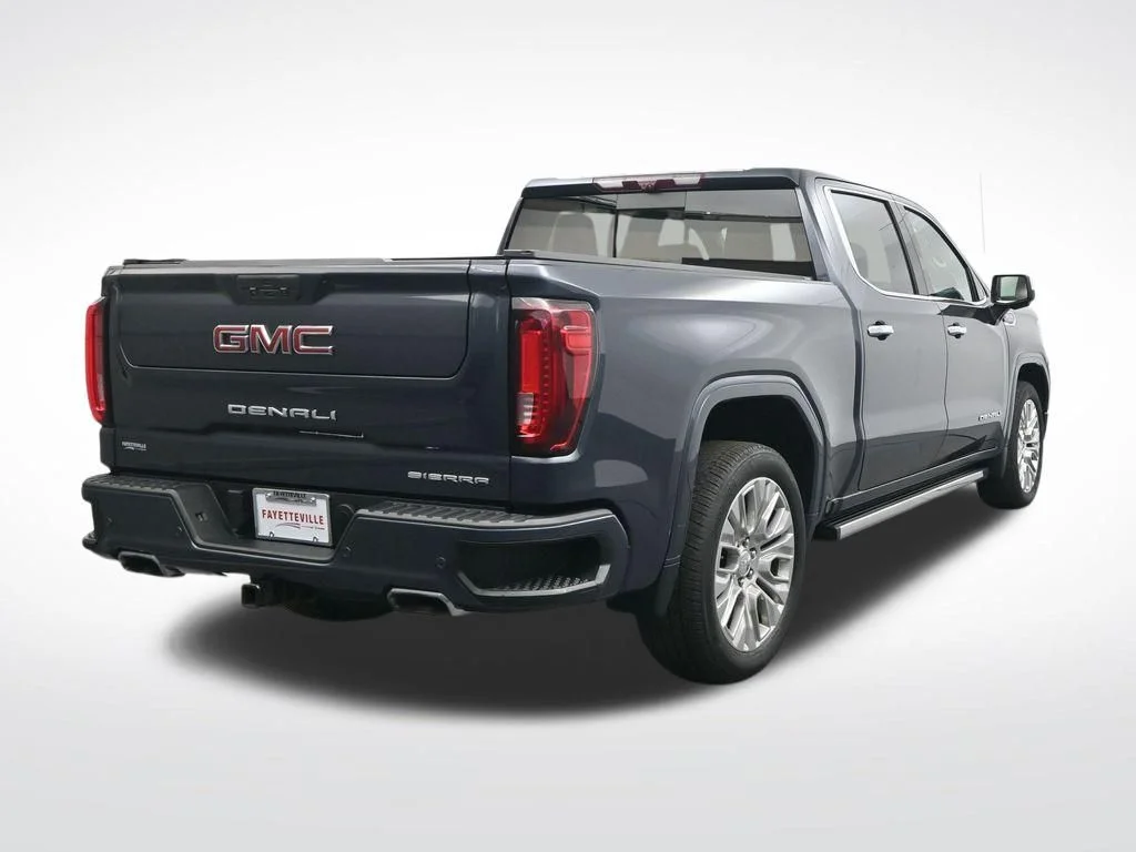 Used 2022 Blue GMC Denali image 6