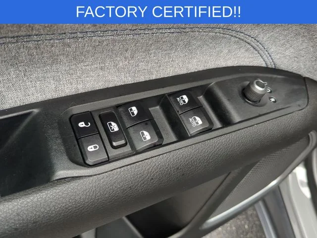Used 2024 Gray Jeep Latitude image 13