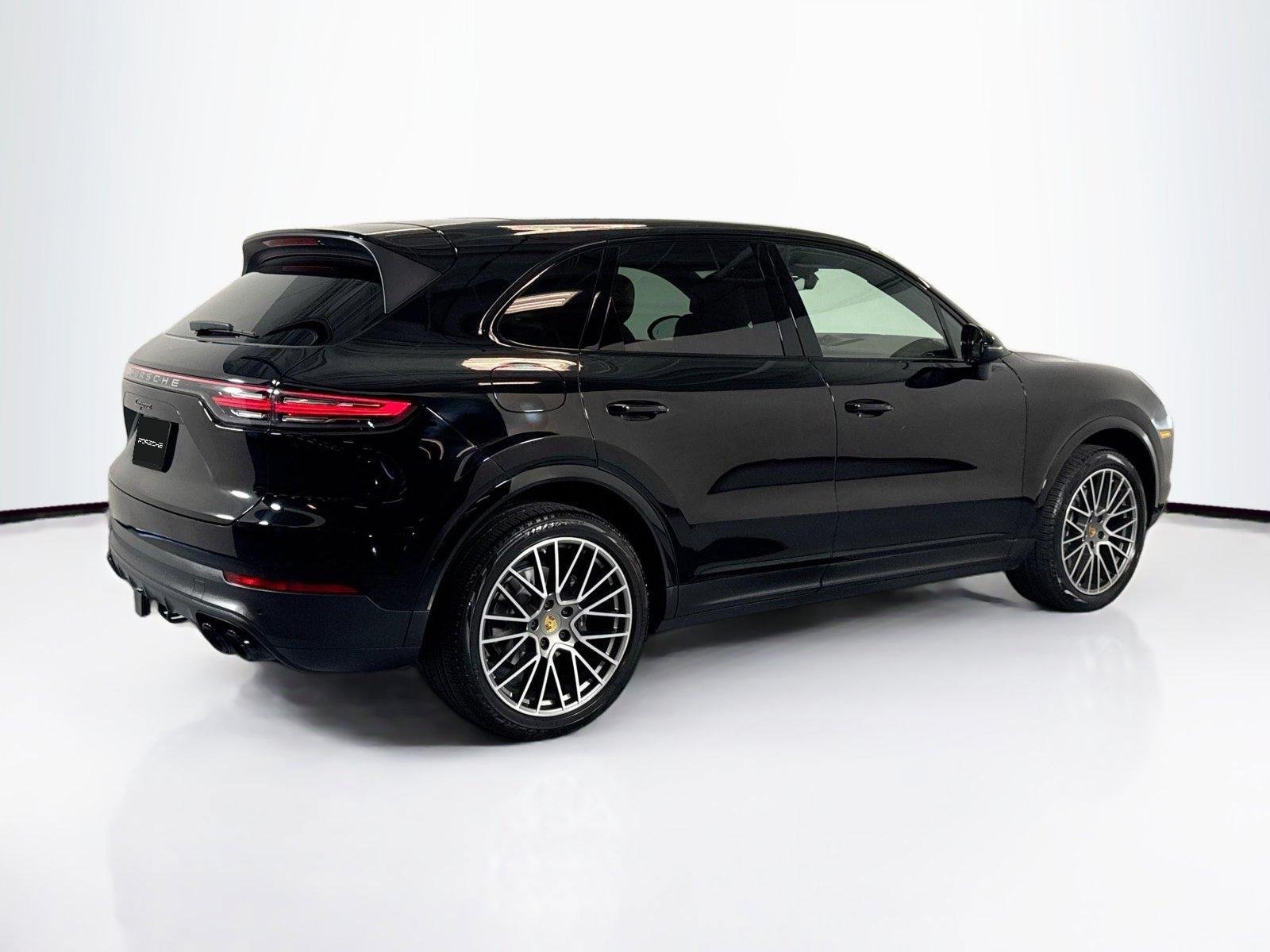 Used 2023 Black Porsche  image 9