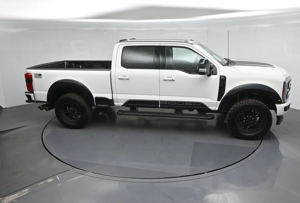 New 2026 Star White Metallic Tri-Coat Ford Lariat image 52