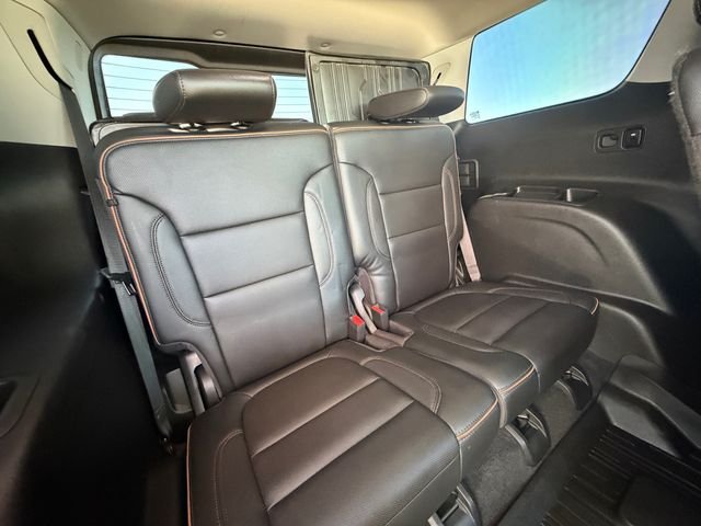 Used 2022 White GMC AT4 image 17
