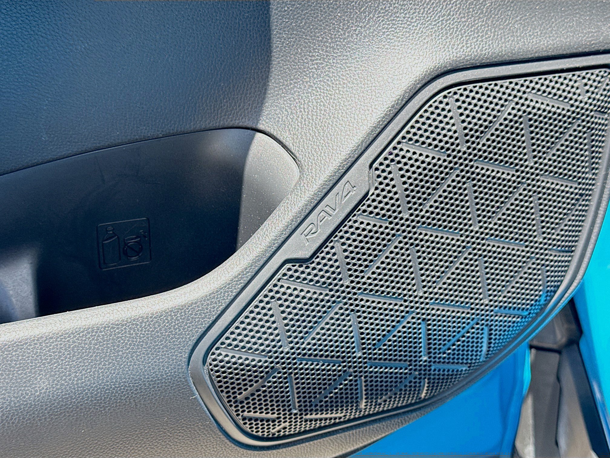 Used 2019 Blue Flame Toyota XLE image 23