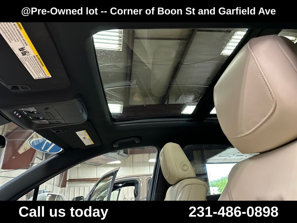 Used 2017 White Cadillac Premium Luxury image 13