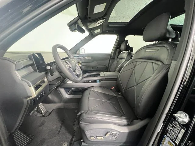New 2027 Black Kia SX image 11