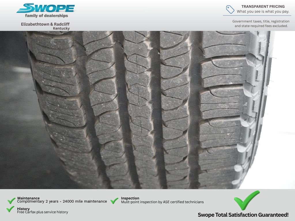 Used 2023 WHITE Chevrolet LT Cloth image 30