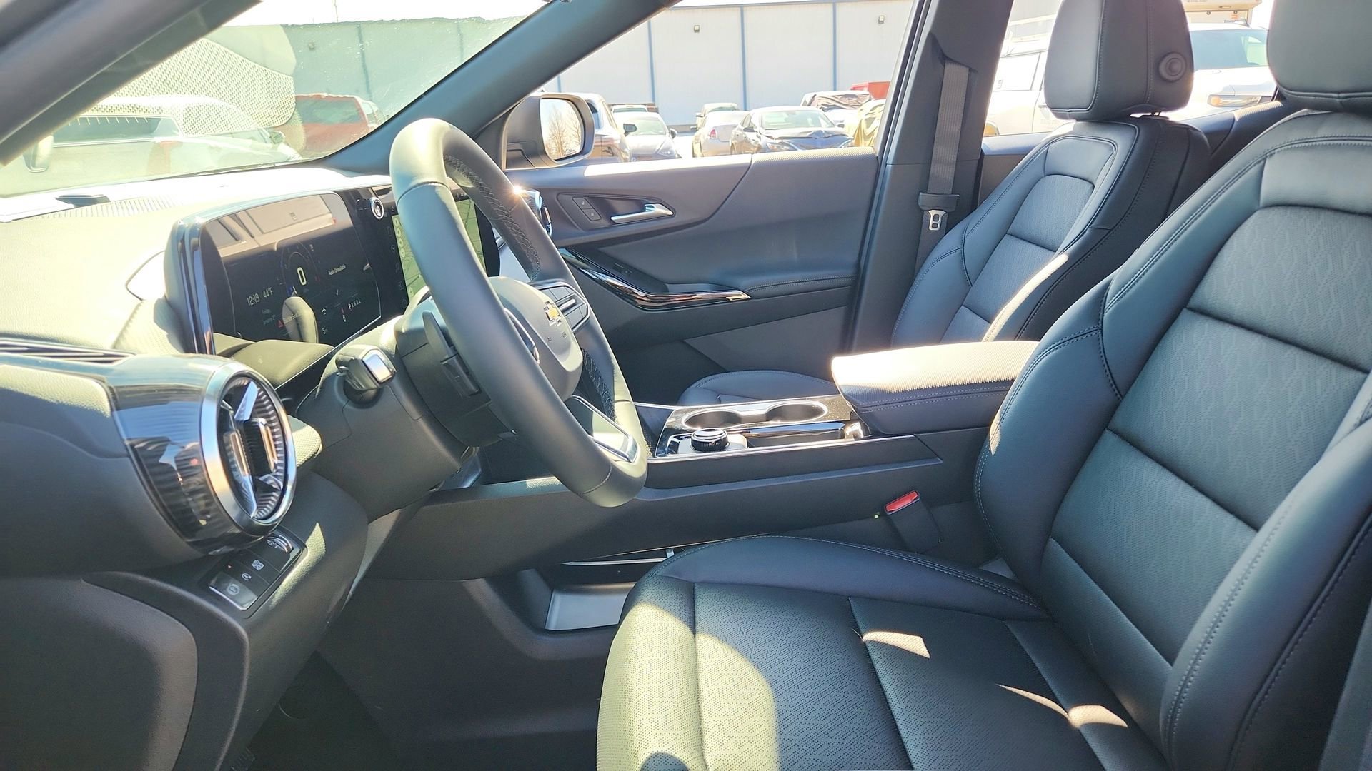 2026 Chevrolet Equinox LT - Photo 14