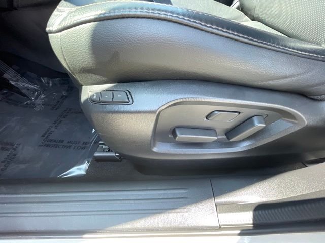 Used 2019 Snowflake White Pearl Mazda Grand Touring image 31