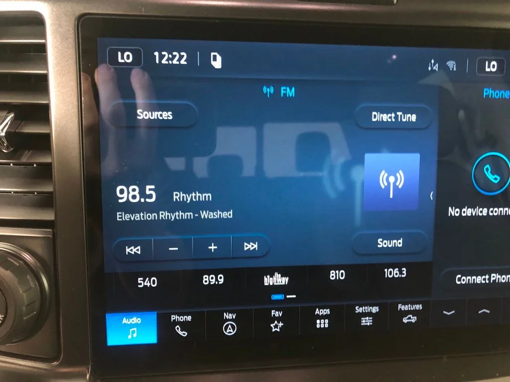 New 2026 Agate Black Metallic Ford XLT image 3